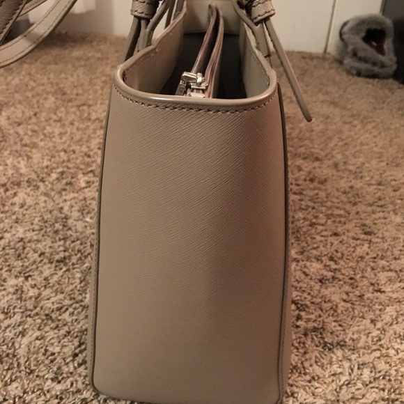 SOLD - Picture 4 of 8